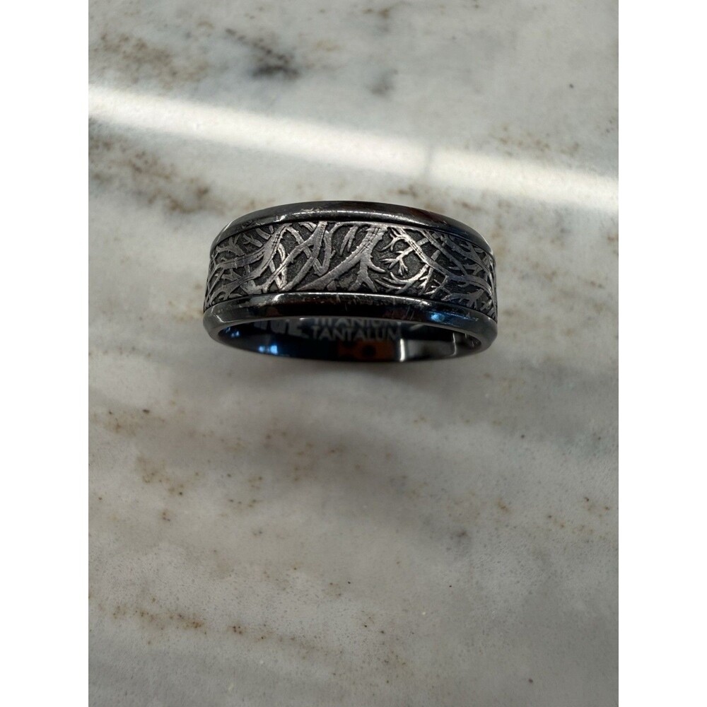 Titanium Etched Mens’s Band